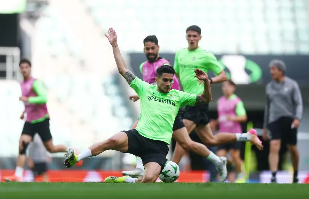 Marc Bartra en el último entrenamiento de Betis. Foto: Getty