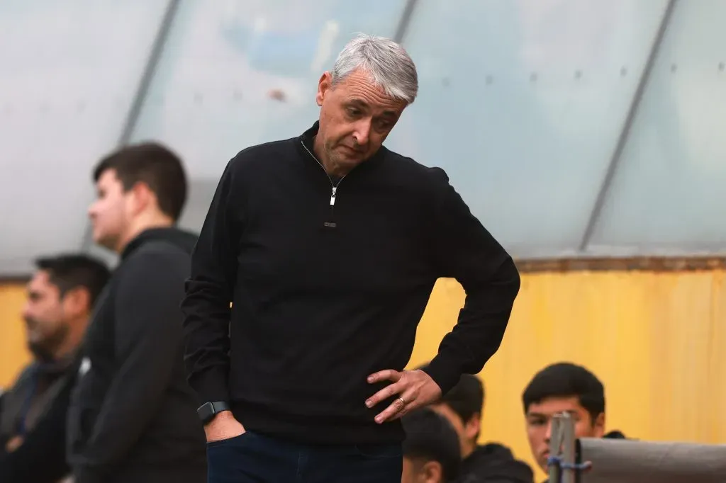 Tiago Nunes le dijo adiós a la Católica tras la caída vs los granates. (Felipe Zanca/Photosport).