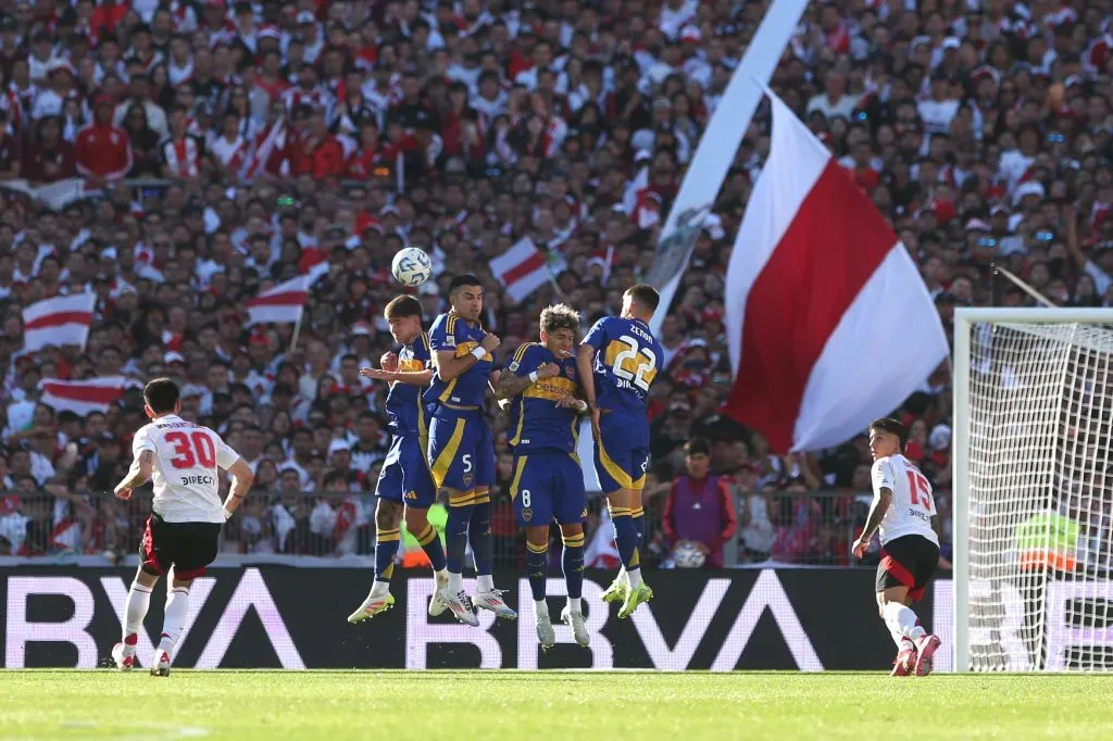 Franco Mastantuono estuvo en boca de todos hace un tiempo tras un golazo de tiro libre en el último superclásico del fútbol argentino. Foto: Daniel Jayo/Getty Images.