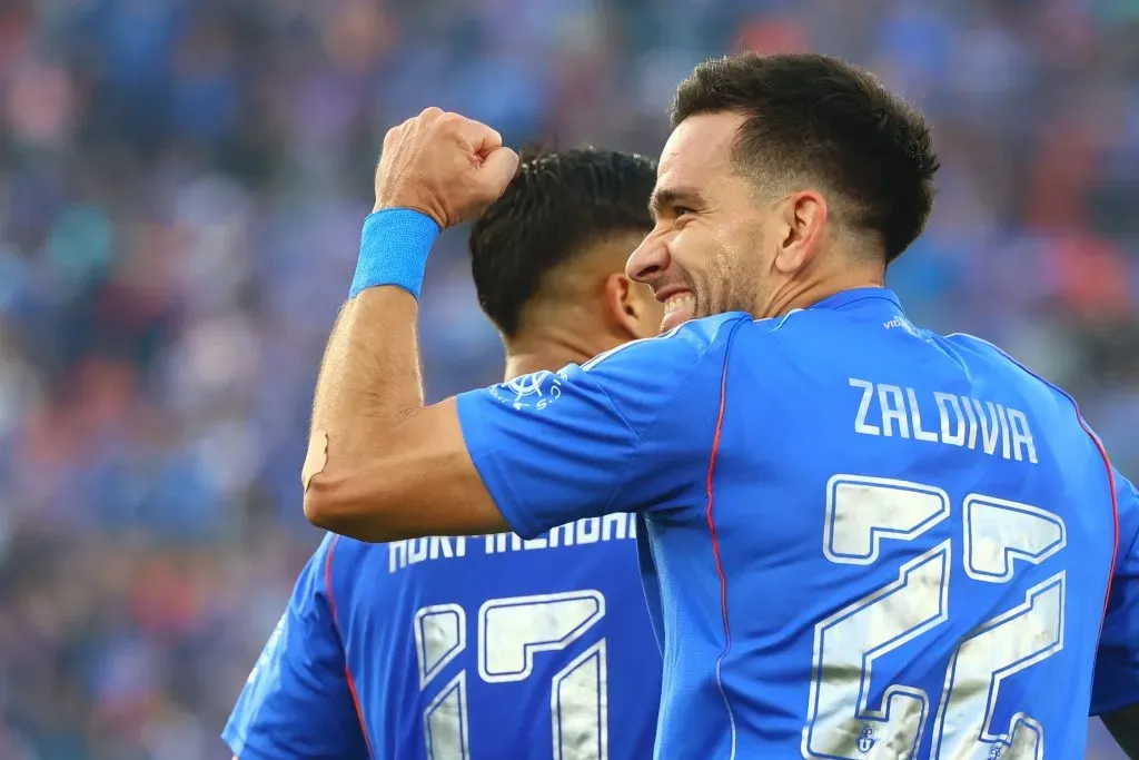 La efusiva celebración del Mati Zaldivia en el Estadio Nacional. (Jonnathan Oyarzun/Photosport).
