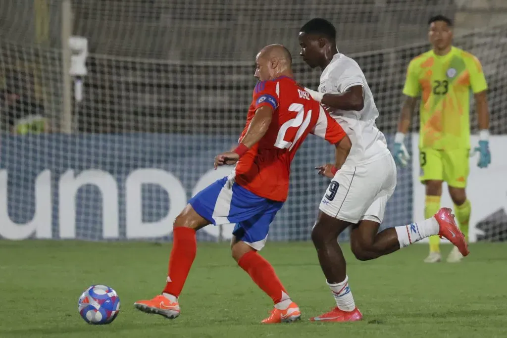 Marcelo Díaz ante la selección de Panamá, con La Roja | Photosport