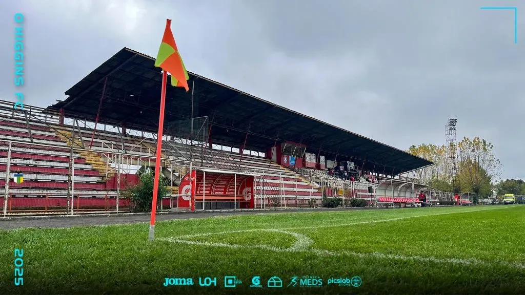 Parte del estadio Tucapel Bustamante Lastra de Linares, en el contexto del duelo de Copa Chile entre Rangers y O’Higgins de Rancagua. Foto: O’Higgins.