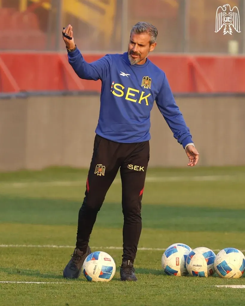 Miguel Ramírez ya entrenó con el uniforme de Unión Española en el estadio Santa Laura. Foto: Prensa Unión Española.