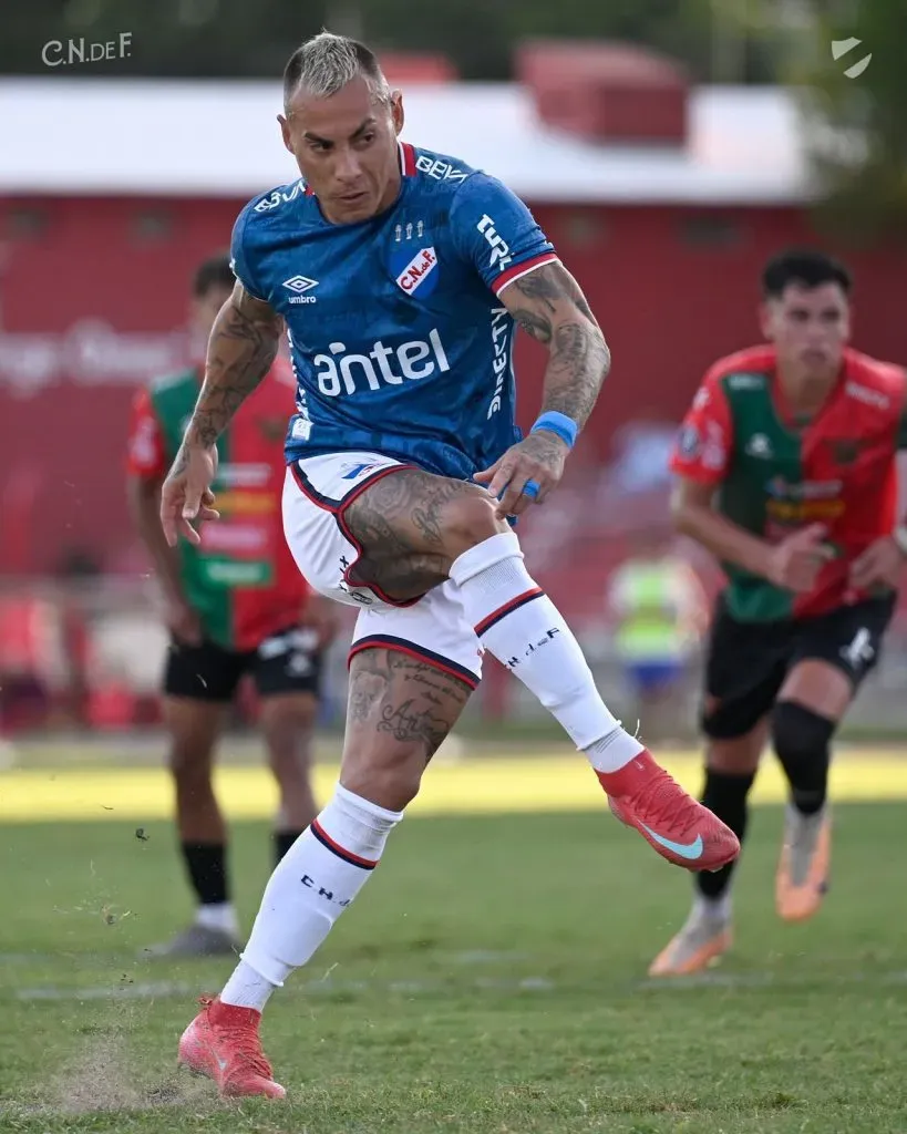 Eduardo Vargas puede salir de Nacional y la U piensa en su retorno. Foto: Nacional.