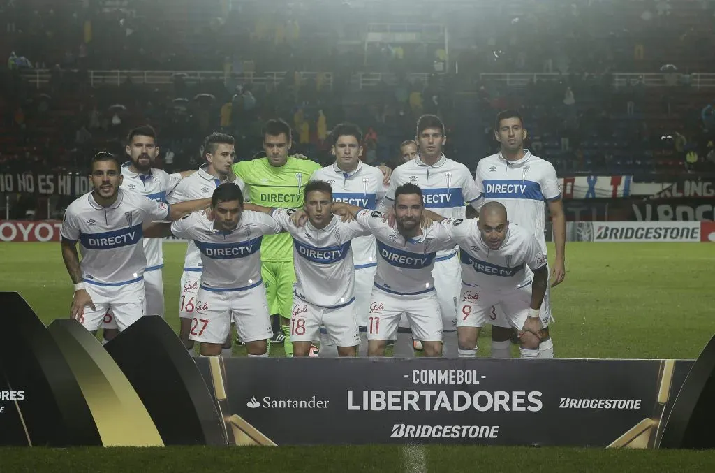 Arriba, de izquierda a derecha: César Fuentes, Ricardo Noir, Cristopher Toselli, Alfonso Parot, Benjamín Kuscevic y Guillermo Maripán. Abajo, en el mismo sentido: Enzo Kalinski, Juan Carlos Espinoza, Diego Buonanotte, Fernando Cordero y Santiago Silva. (Photogamma/Photosport).