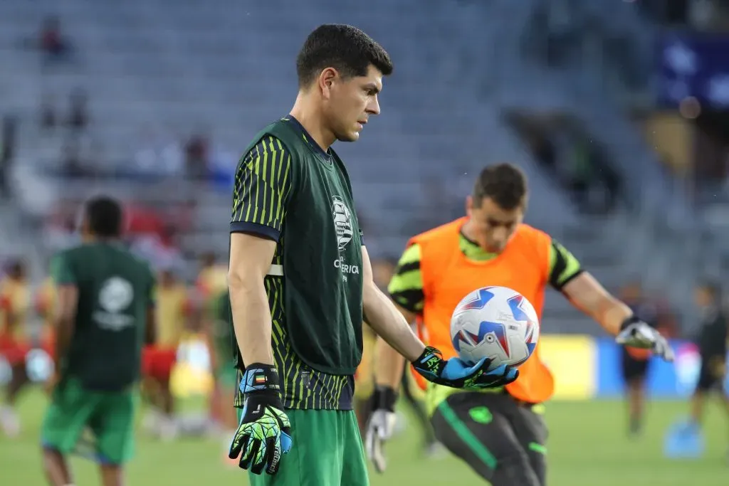Carlos Lampe será el meta titular ante Chile. (Photo by Leonardo Fernandez/Getty Images)