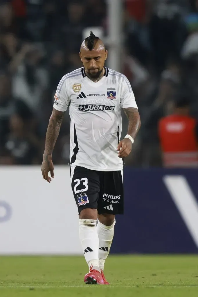 Colo Colo se aburrió de Arturo Vidal y sus intentos por ir a jugar el Mundial de Clubes con el Pachuca. Foto: Photosport.