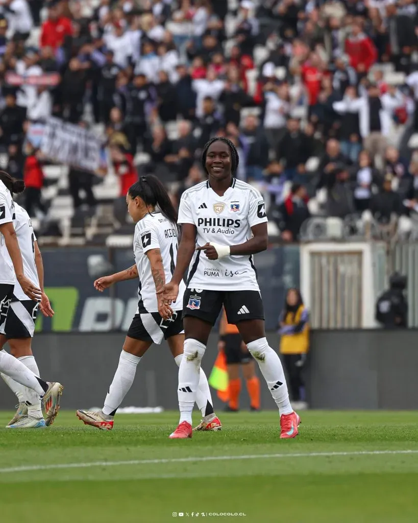 Mary Valencia dejó las cosas 2-0 a favor de Colo Colo ante Universidad de Chile. Foto: Colo Colo Femenino.