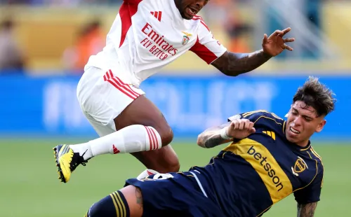 Palacios fue titular ante Benfica y cumplió correcto partido.
