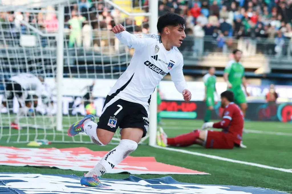 Así celebró Francisco Marchant el gol que anotó por Colo Colo ante Audax Italiano. (Felipe Zanca/Photosport).