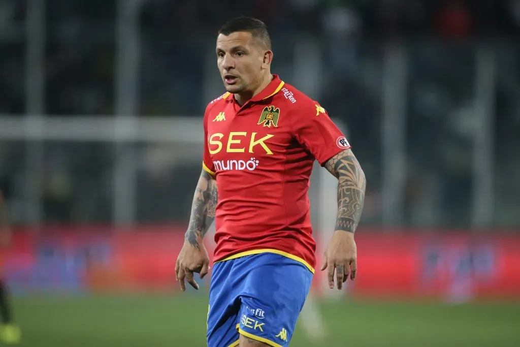 Futbol, Colo Colo vs Union Espanola.
Fecha 16, Campeonato Nacional 2024.
El jugador de Union Espanola Emiliano Vecchio es fotografiado contra Colo Colo durante el partido de primera division disputado en el estadio Monumental en Santiago, Chile.
21/07/2024
Jonnathan Oyarzun/Photosport
Football, Colo Colo vs Union Espanola.
16th turn, 2024 National Championship.
Union Espanola’s player Emiliano Vecchio is pictured against Colo Colo during the first division match held at the Monumental stadium in Santiago, Chile.
21/07/2024
Jonnathan Oyarzun/Photosport