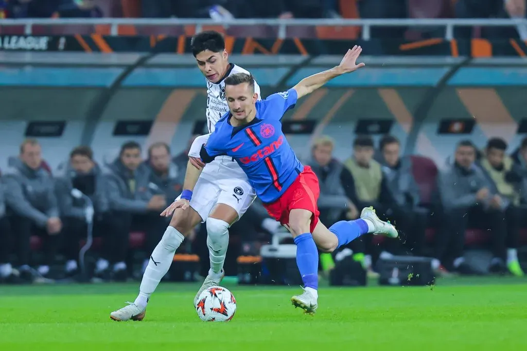 Darío Osorio en acción por la Europa League. (Vasile Mihai-Antonio/Getty Images).