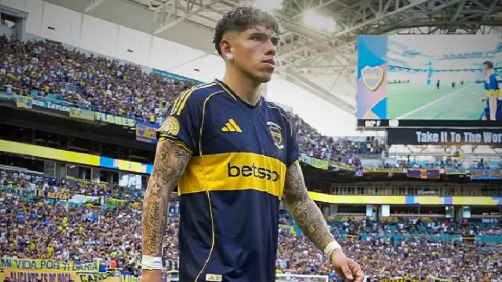 Carlos Palacios se llena de críticas a pesar de ser el mejor en la cancha esta tarde en Boca Juniors. Foto: Instagram.
