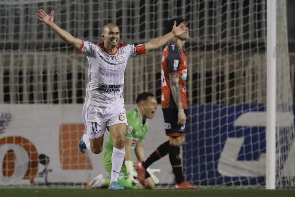Unión La Calera podría ser el primer equipo del fútbol chileno en infringir la llamada
