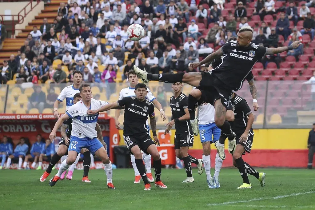 U. Católica y Colo Colo juegan este domingo en el Santa Laura | Photosport