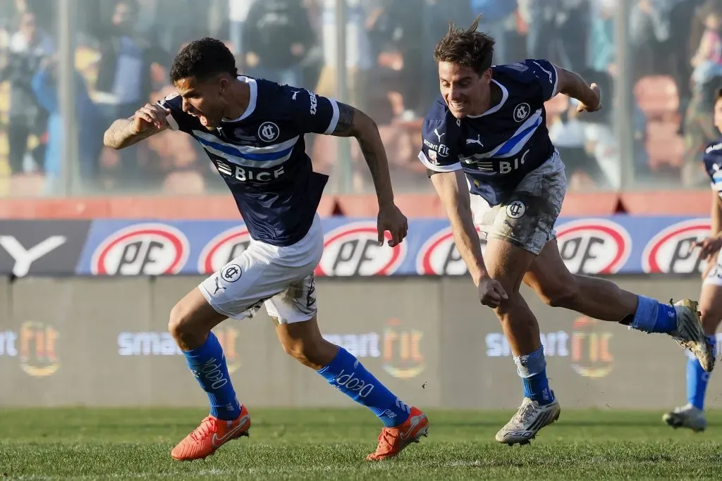 Daniel González celebra junto a Clemente Montes. (Andres Pina/Photosport).