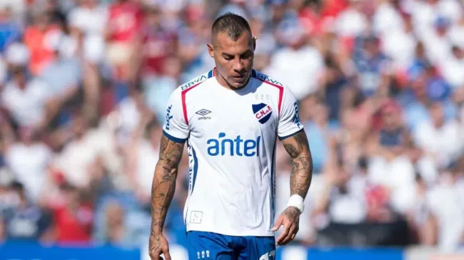 En Nacional dejaron en claro que el ciclo de Eduardo Vargas se acabó. ¿Se hará realidad su vuelta a Universidad de Chile? | Foto: Archivo.