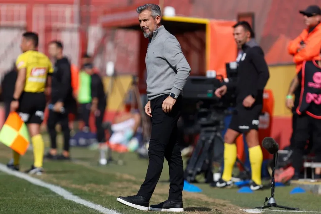 Miguel Ramírez en el duelo ante Unión La Calera. (Javier Torres/Photosport).