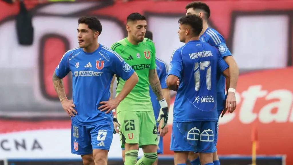 Gonzalo Montes recibió una ola de críticas luego de su error en la U. Foto: Photosport.