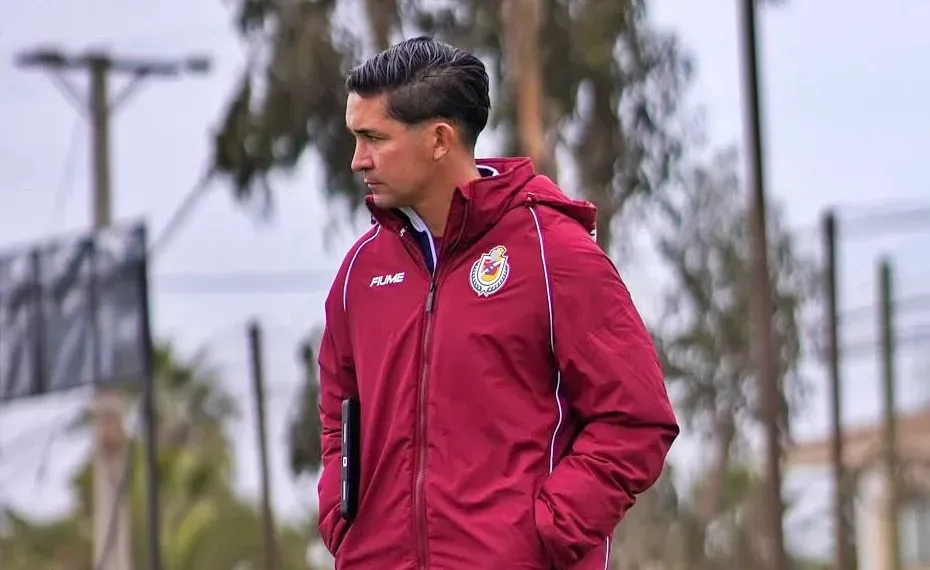 Felipe Gutiérrez estuvo seis meses como ayudante de Cristian Paulucci, primero en Sports Boys de Perú y luego en Deportes La Serena. | Foto: @feligutierrezleiva.