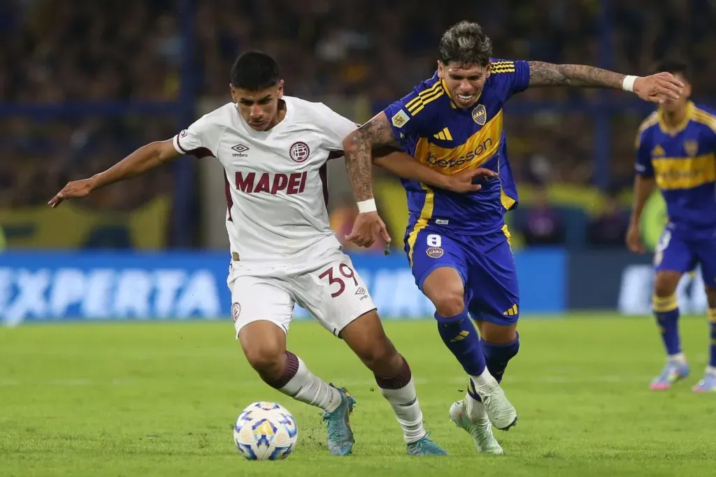 Carlos Palacios en acción por Boca Juniors, donde lleva 23 partidos. (Daniel Jayo/Getty Images).