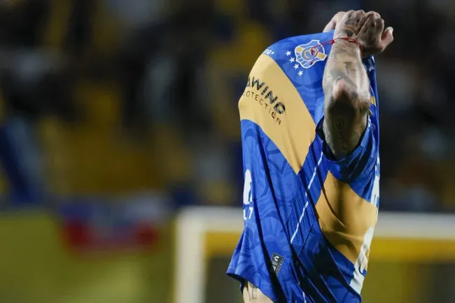 Diego Hernandez se lamenta tras desperdiciar una ocasion de gol contra Coquimbo Unido en marzo del 2025. (Foto: Andres Pina/Photosport)