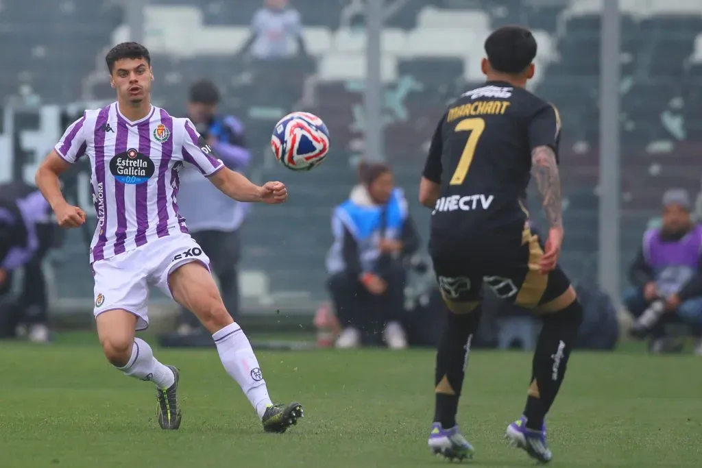 Francisco Marchant fue titular ante los pucelanos en el segundo partido amistoso. (Dragomir Yankovic/Photosport).