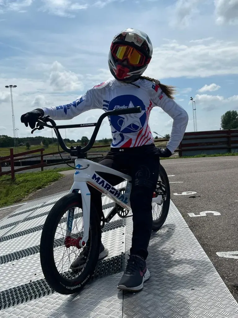 Florencia Herrera brilla en el BMX