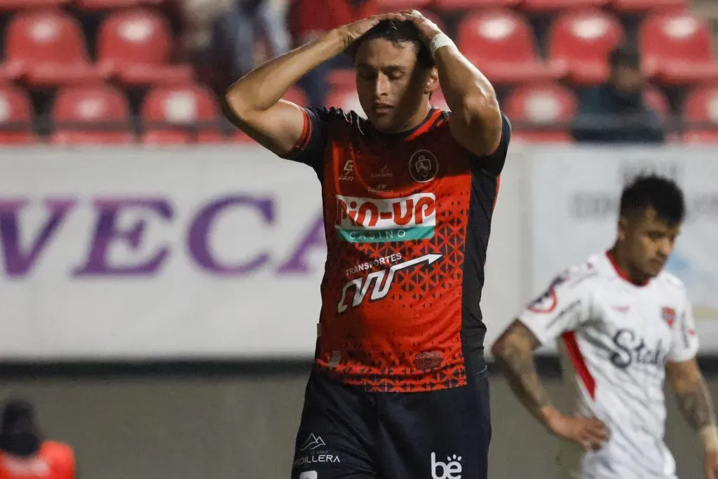 Nelson da Silva estará mucho tiempo fuera. (Andres Pina/Photosport).