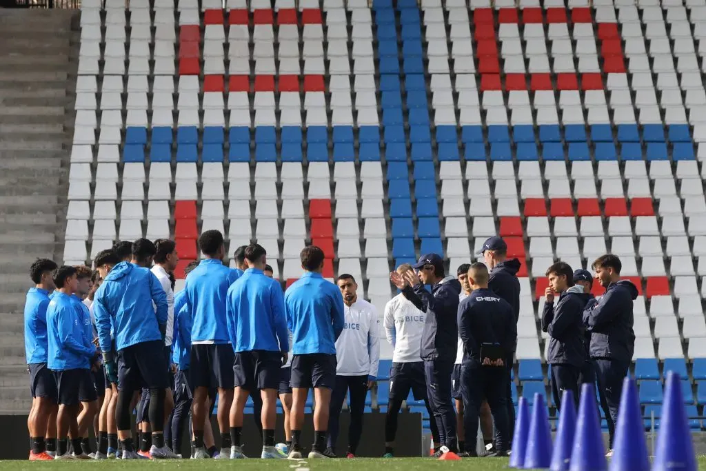 U. Católica entrenó en Claro Arena | Photosport