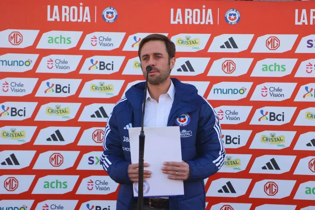 Felipe Correa busca al nuevo DT de la Roja. Foto: Dragomir Yankovic/Photosport