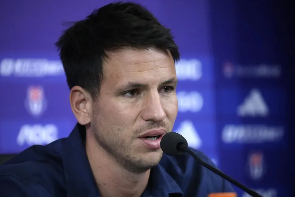 Manuel Mayo, el gerente deportivo de Azul Azul. (Javier Salvo/Photosport).