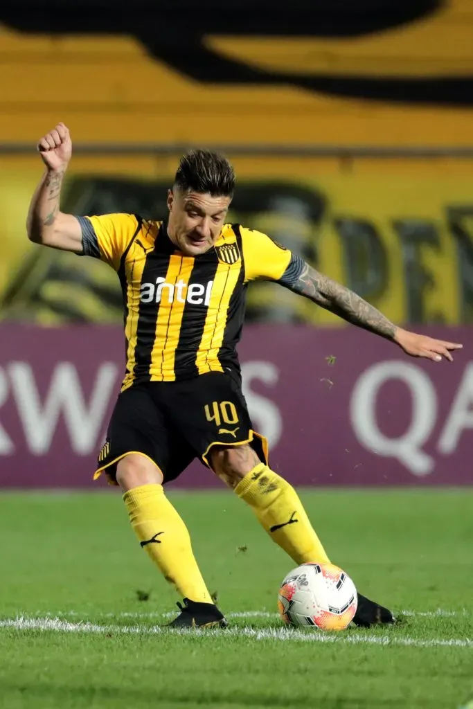 Christian Bravo jugó en Peñarol | Getty Images