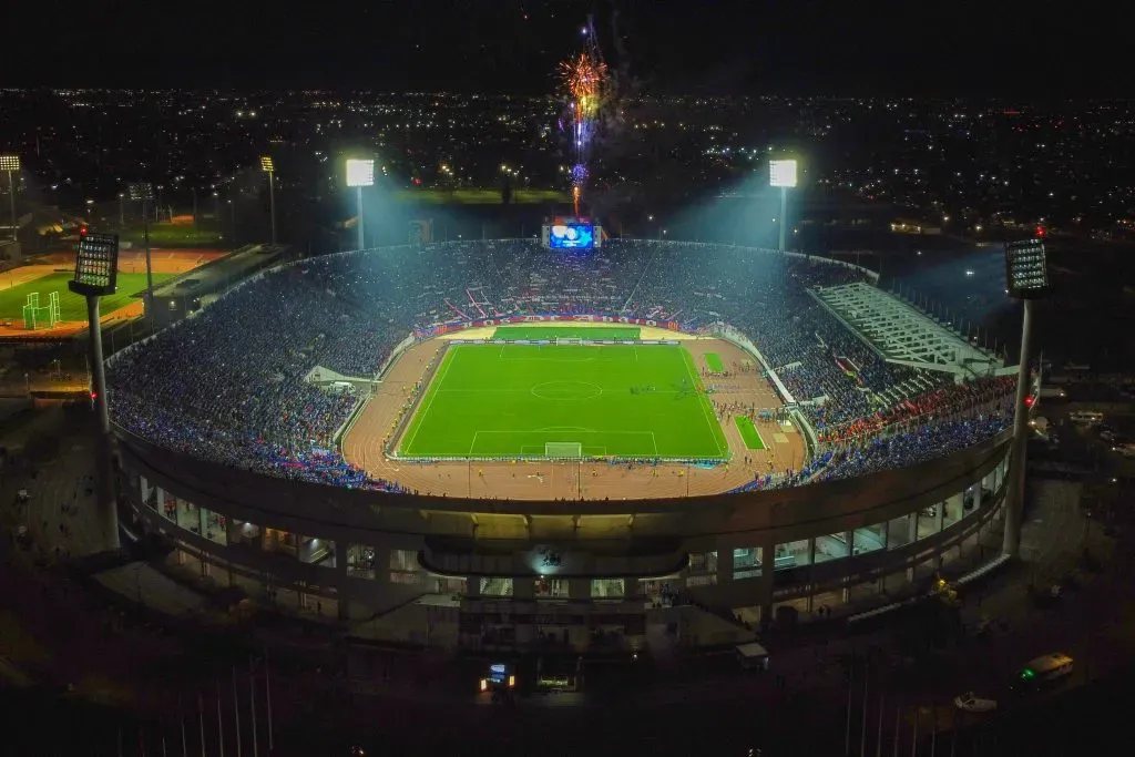 El Estadio Nacional tiene un sector donde prácticamente no se puede ver nada para un popular tiktoker. Foto: Dragomir Yankovic/Photosport