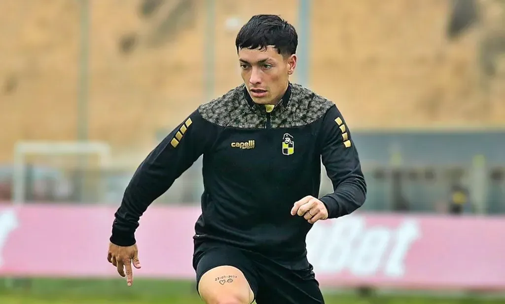 Cristián Zavala partió a préstamo a Coquimbo Unido desde Colo Colo. Guarello asegura que Vidal