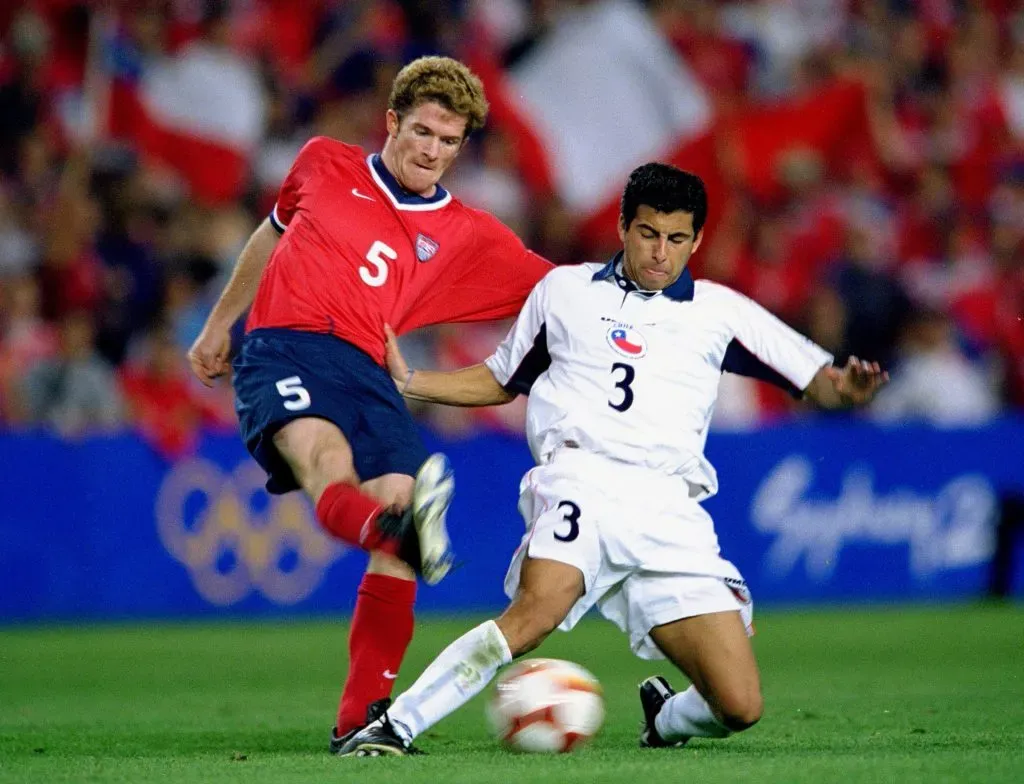 Claudio Maldonado jugando por la Roja el 2000.