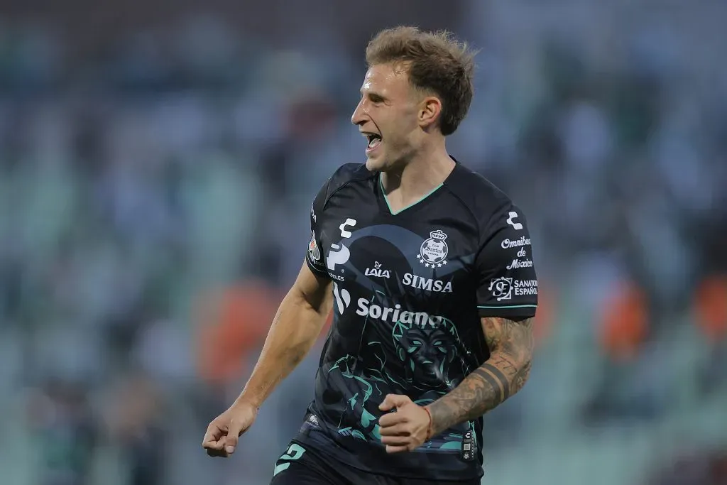 Bruno Barticciotto suma ocho goles en el Santos, seis de ellos los hizo con Ortiz de DT. (Manuel Guadarrama/Getty Images).