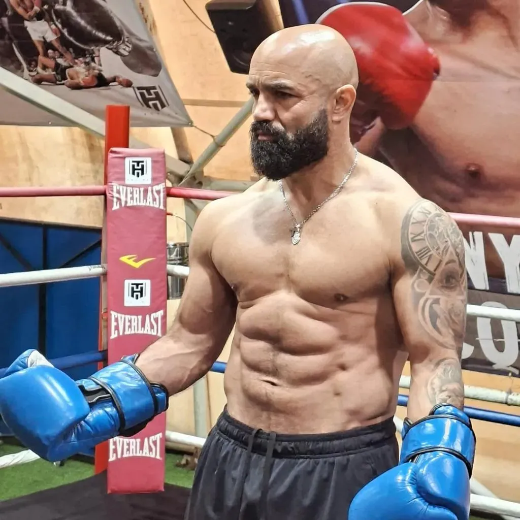 Ibarra entrena para subir el ring. Imagen: @cateibarra