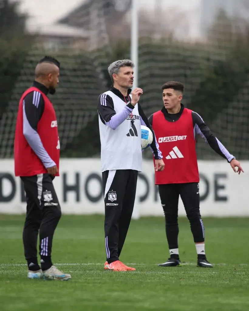 Fernando Ortiz lideró los entrenamientos del Cacique. Foto: Colo Colo