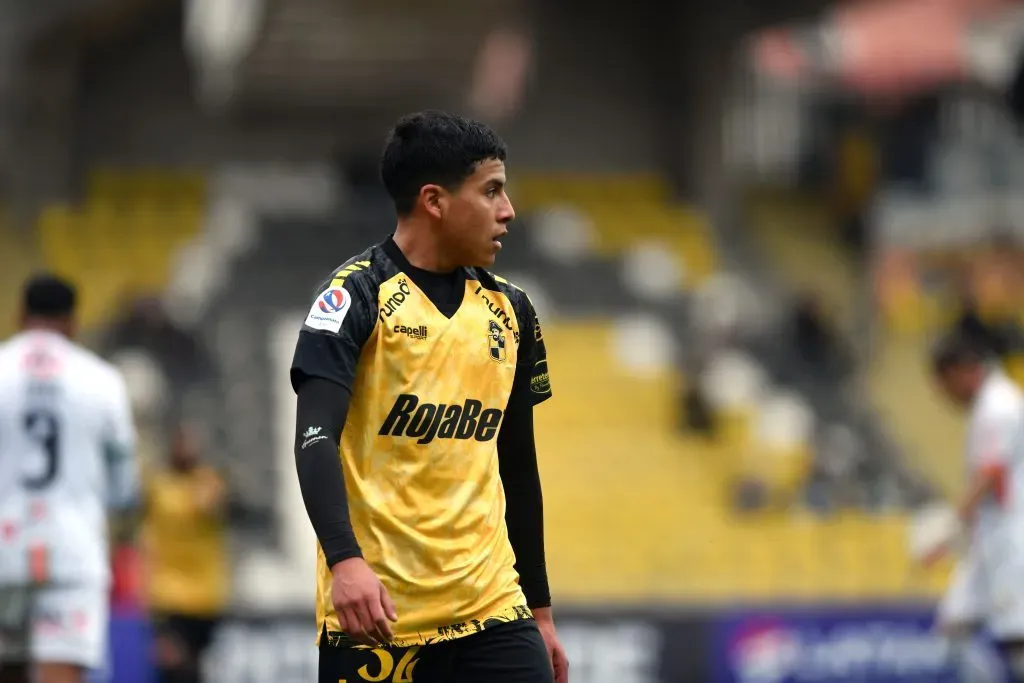 Martín Mundaca ha jugado apenas 331 minutos en 2025 por Coquimbo Unido. (Alejandro Pizarro Ubilla/Photosport).