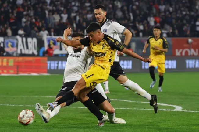 Martín Mundaca ante Colo Colo en el Campeonato Nacional 2024. (Marcelo Hernandez/Photosport).