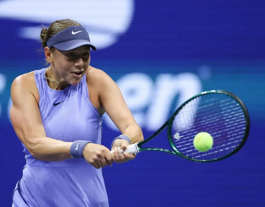 Revés de Amanda Anisimova en el US Open 2025 (Getty Images).
