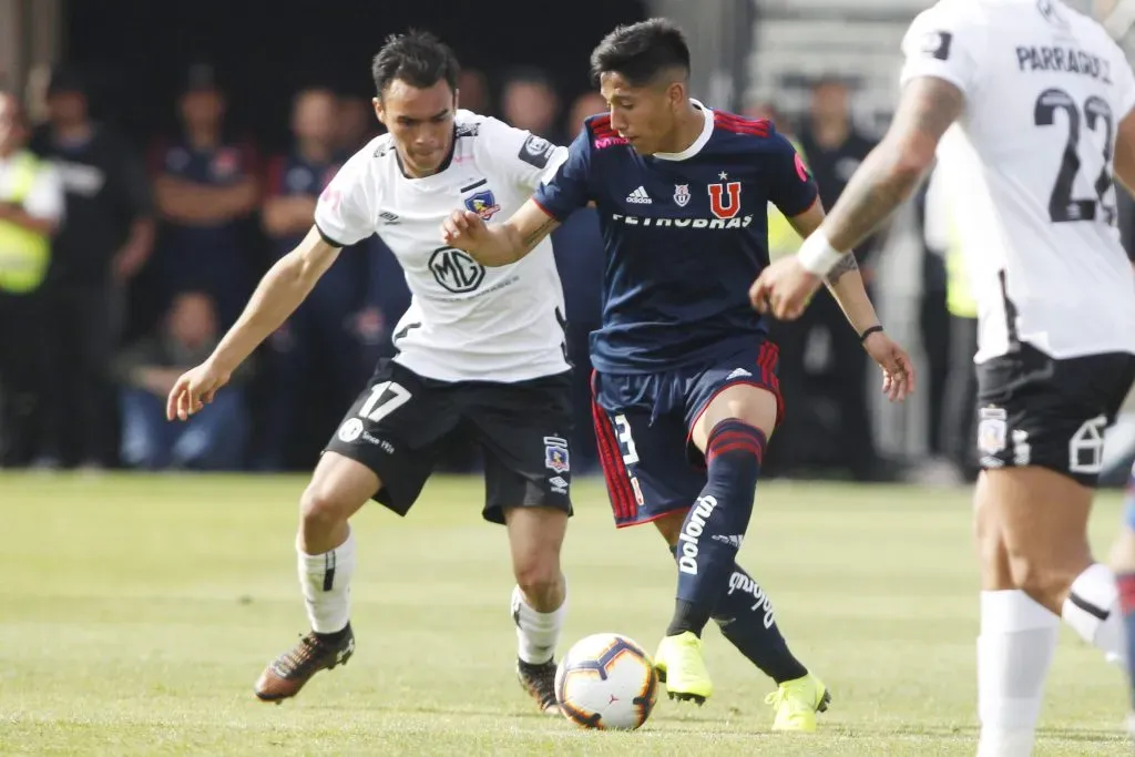Camilo Moya por la Universidad de Chile durante la segunda parte de 2019. (Ramon Monroy/Photosport).
