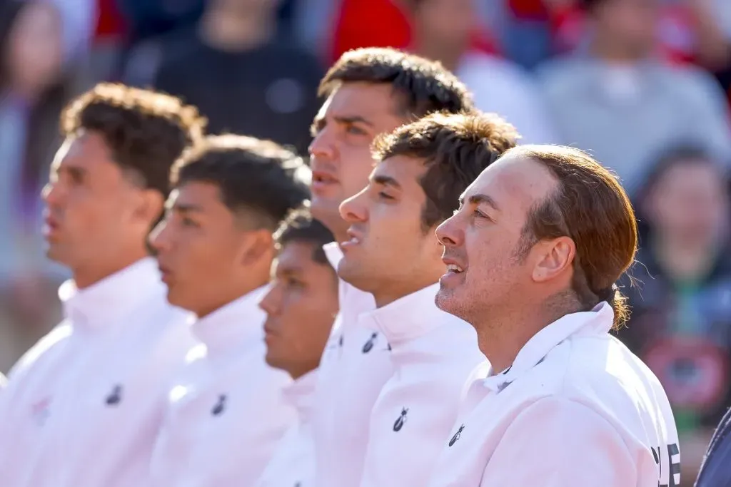 Los jugadores de Chile junto al capitán, Nicolás Massú (Photosport).