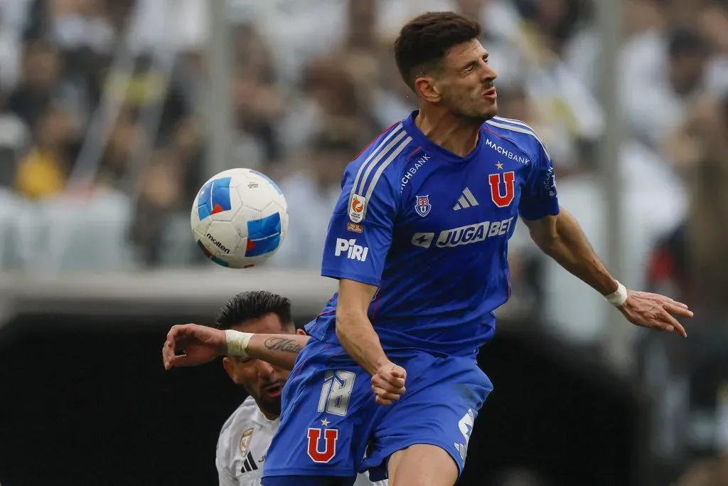 Lucas di Yorio pasó por el quirófano y ni siquiera viajó a Perú. (Andres Pina/Photosport).
