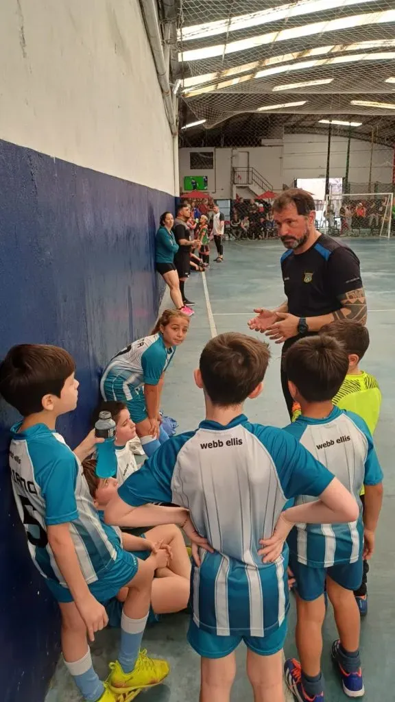 Facundo Imboden en su rol como formador. (Foto: Cedida).