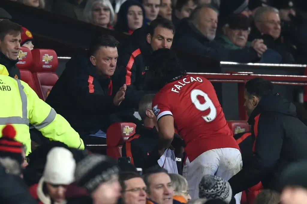 Radamel Falcao García y Louis Van Gaal en el Manchester United. (Michael Regan/Getty Images).