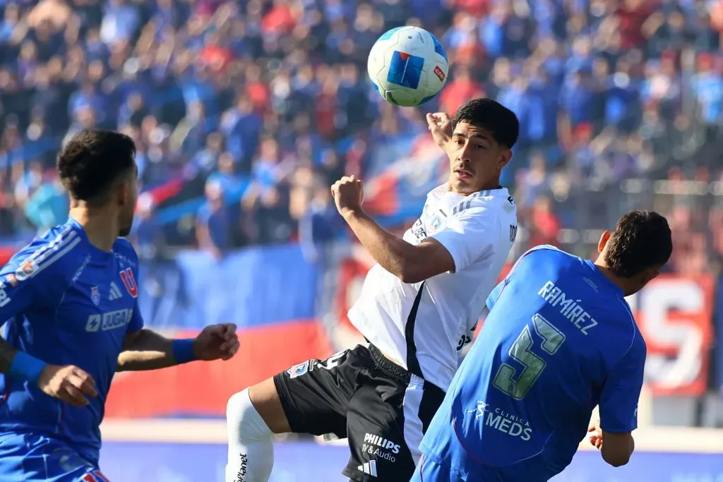 Ni con Javier Correa lesionado Salomón Rodríguez es titular en la formación de Colo Colo. Foto: Photosport.