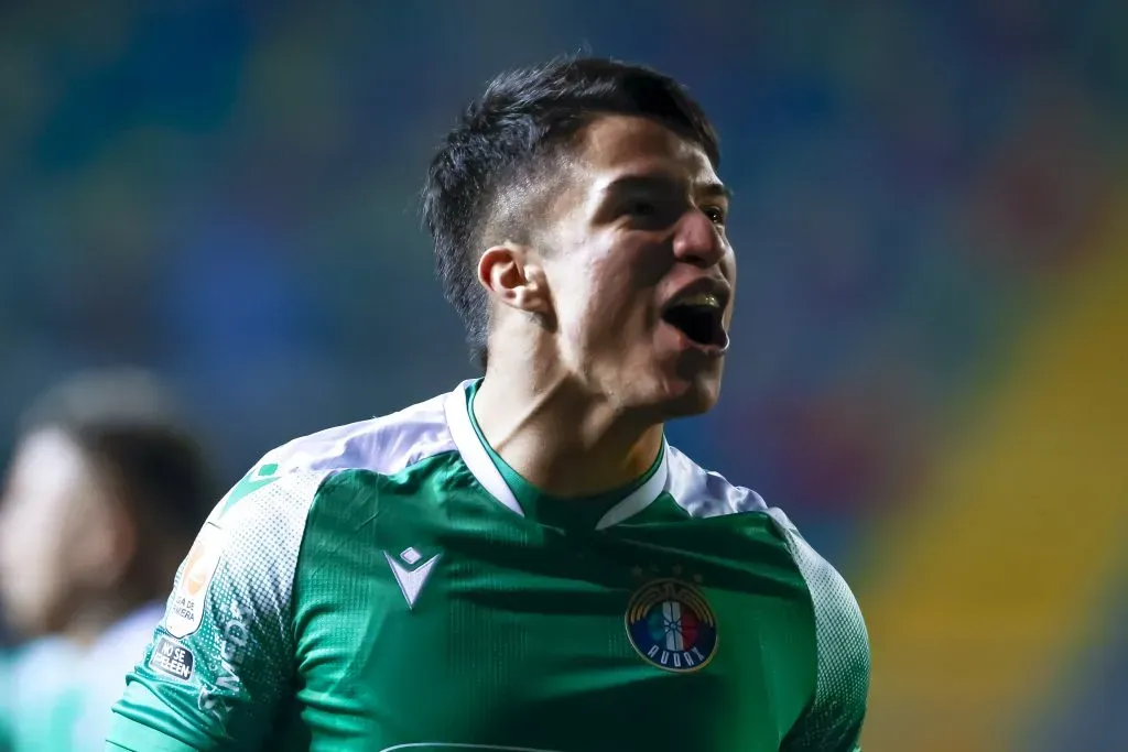 Colo Colo tiene en la mira a Jorge Espejo. Foto: Pepe Alvujar/Photosport