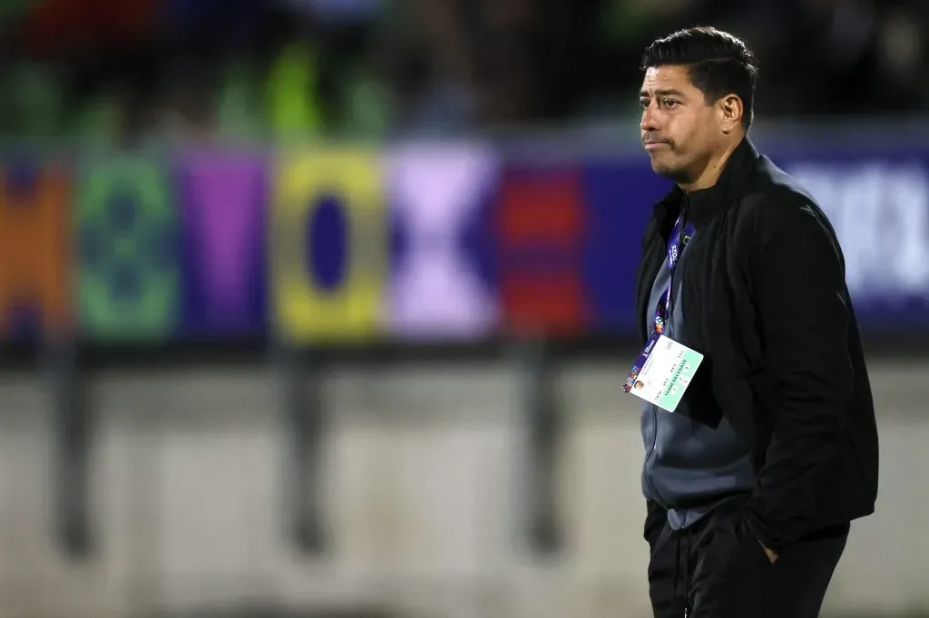 Nicolás Córdova ya no es opción para asumir en la adulta de Chile para el nuevo proceso. Foto: Photosport.